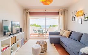 #103 Foxy V By Home Holidays
